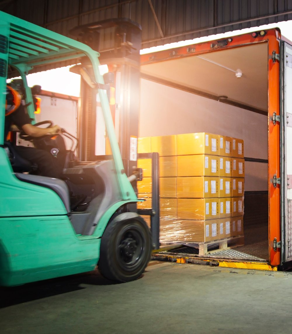 Loading delivery boxes into the container